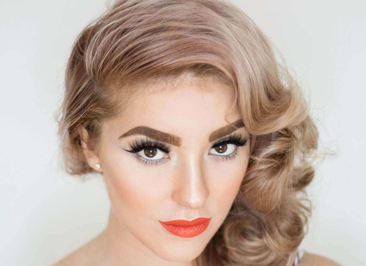 A Detailed Guide To Eyelash Extensions